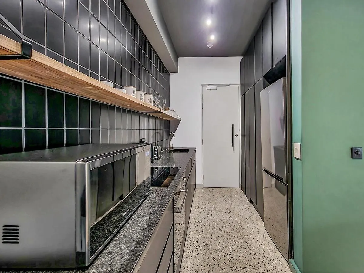 Loadshedding Free, Secure, Rooftop Pool- Wifi Cape Town Daire