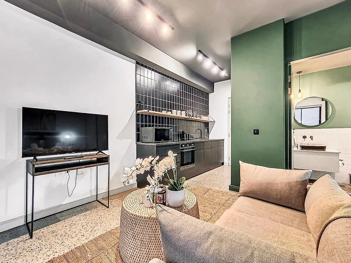 Loadshedding Free, Secure, Rooftop Pool- Wifi Cape Town